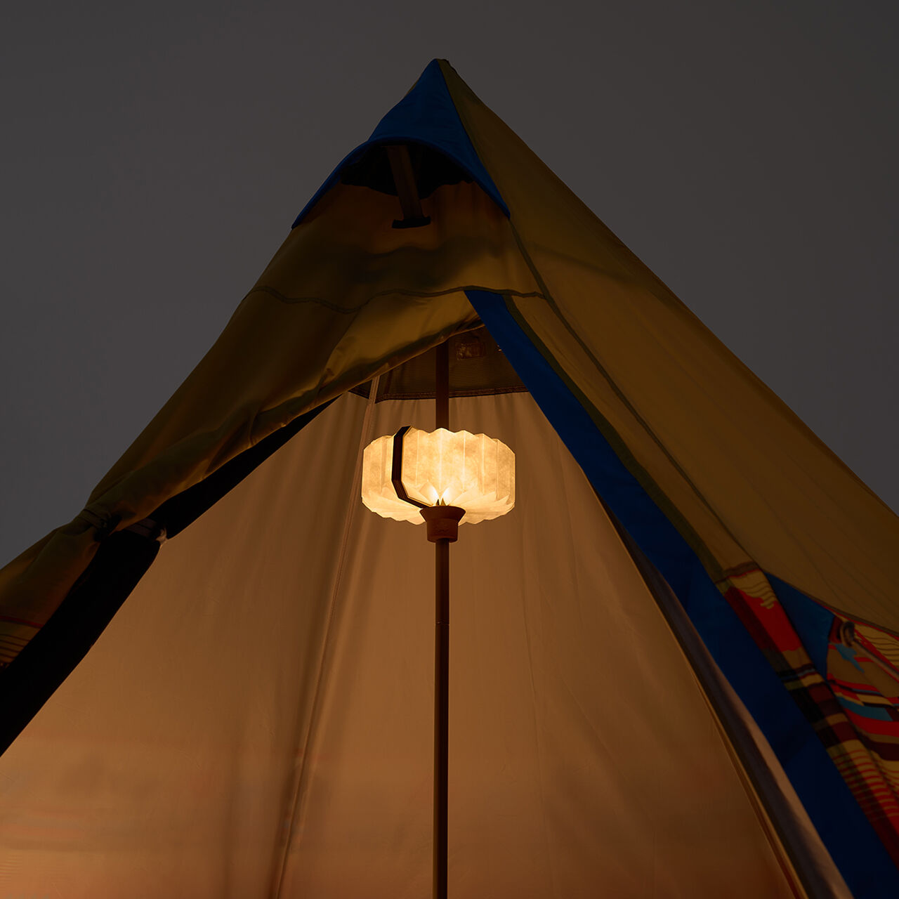 Surround Pole Light image number 9